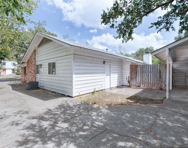 4713 Sagebrush Trl - Photo Thumbnail 16