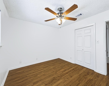4713 Sagebrush Trl - Photo Thumbnail 13