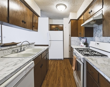 4713 Sagebrush Trl - Photo Thumbnail 9