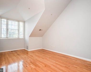1303 Cameron Hill Court - Photo Thumbnail 25