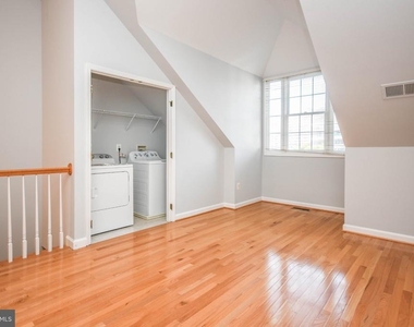 1303 Cameron Hill Court - Photo Thumbnail 26