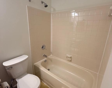 17901 Cottonwood Terrace - Photo Thumbnail 22