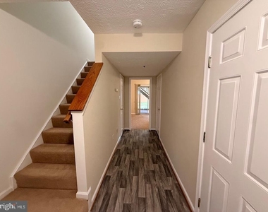 17901 Cottonwood Terrace - Photo Thumbnail 2