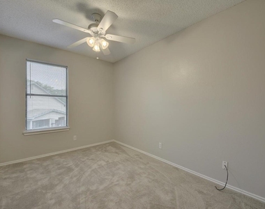 9203 Kempler Dr - Photo Thumbnail 14