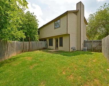 9203 Kempler Dr - Photo Thumbnail 8