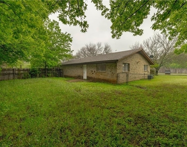 806 Judy Dr - Photo Thumbnail 1