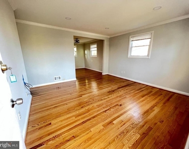11812 Timber Lane - Photo Thumbnail 2