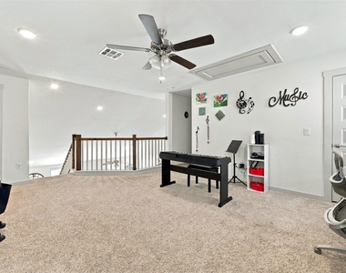 2405 Gabriels Horn Rd - Photo Thumbnail 23