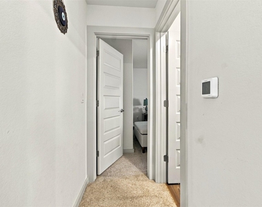 2405 Gabriels Horn Rd - Photo Thumbnail 25