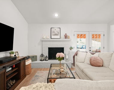 8200 Dunn St - Photo Thumbnail 15