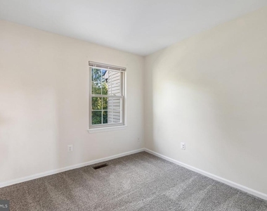 9632 Hadleigh Court - Photo Thumbnail 27
