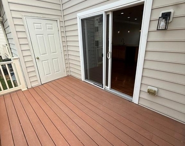 6510 Daytona Court - Photo Thumbnail 13