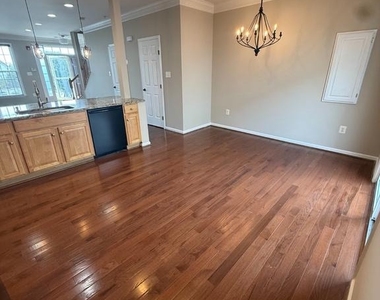 6510 Daytona Court - Photo Thumbnail 11