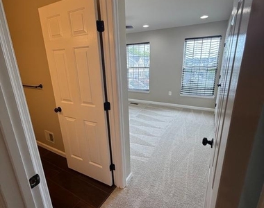 6510 Daytona Court - Photo Thumbnail 19