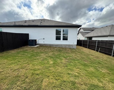 131 Schrader Dr - Photo Thumbnail 31