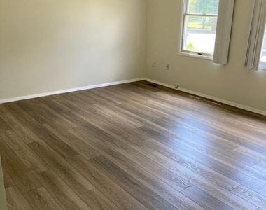 6632 Pebble Court - Photo Thumbnail 3