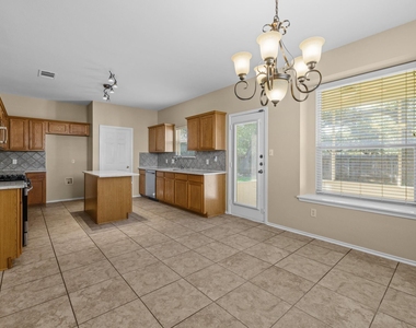 1142 Stone Forest Trl - Photo Thumbnail 8
