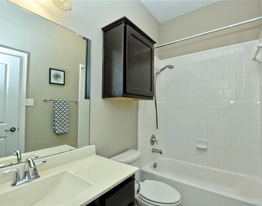 104 Azimuth Dr - Photo Thumbnail 20
