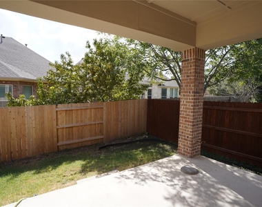 104 Azimuth Dr - Photo Thumbnail 25