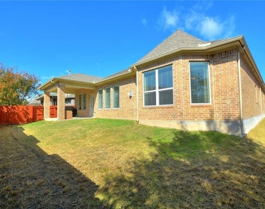 104 Azimuth Dr - Photo Thumbnail 27