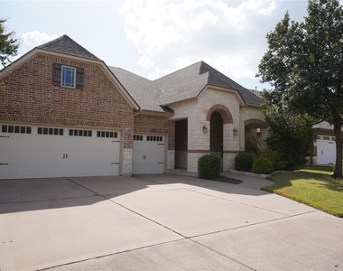 104 Azimuth Dr - Photo Thumbnail 1