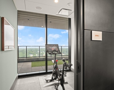 84 East Ave - Photo Thumbnail 35
