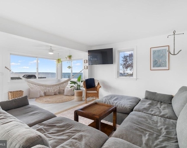 7609 Iroquois Avenue - Photo Thumbnail 7