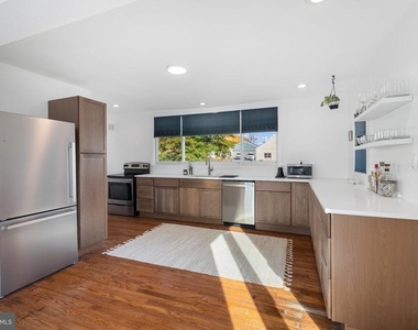 7609 Iroquois Avenue - Photo Thumbnail 21