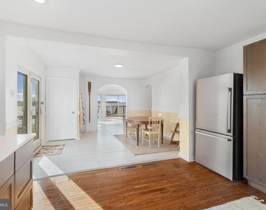 7609 Iroquois Avenue - Photo Thumbnail 25