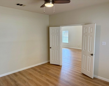 3119 Corrigan Ln - Photo Thumbnail 13