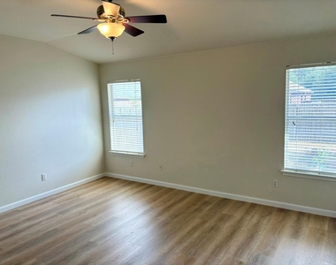 3119 Corrigan Ln - Photo Thumbnail 22