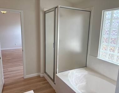 3119 Corrigan Ln - Photo Thumbnail 18