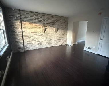 2136 Redthorn Road - Photo Thumbnail 1