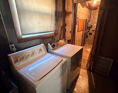 9811 Southall Road - Photo Thumbnail 17