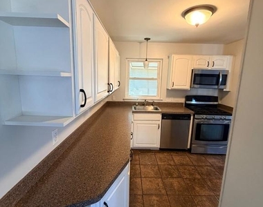 9811 Southall Road - Photo Thumbnail 3