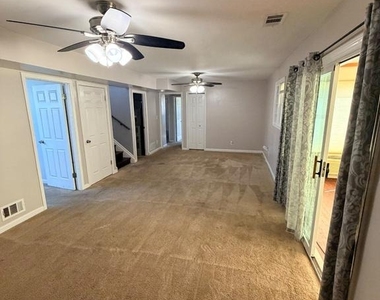 9811 Southall Road - Photo Thumbnail 13