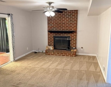 9811 Southall Road - Photo Thumbnail 14