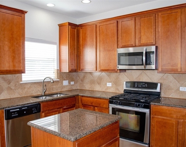 14213 Willow Tank Dr - Photo Thumbnail 9