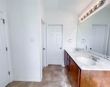 14213 Willow Tank Dr - Photo Thumbnail 26