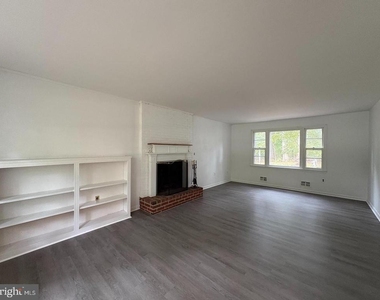 3306 Whitesworth Road - Photo Thumbnail 5