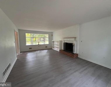 3306 Whitesworth Road - Photo Thumbnail 7