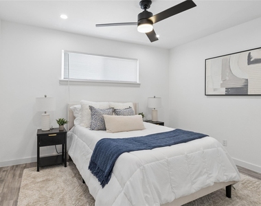5911 Sheridan Ave Ln - Photo Thumbnail 5
