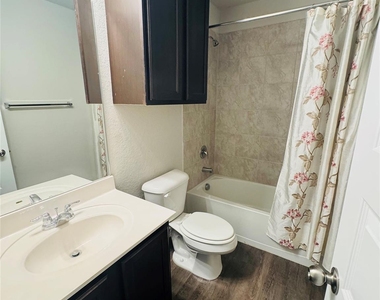 13535 Lily Ln - Photo Thumbnail 21