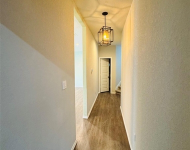 13535 Lily Ln - Photo Thumbnail 10