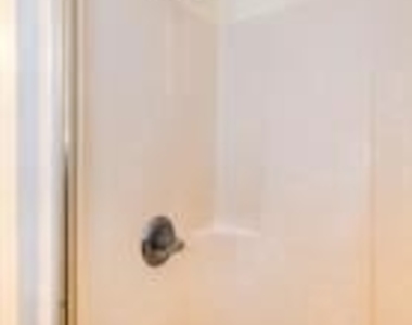 827 S Bond Street - Photo Thumbnail 11