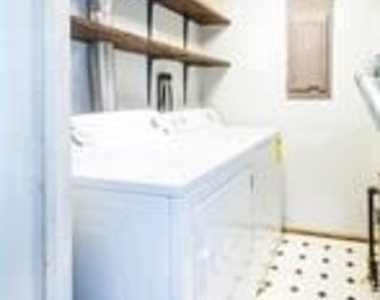 827 S Bond Street - Photo Thumbnail 7