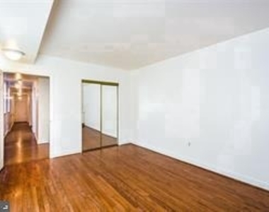 827 S Bond Street - Photo Thumbnail 14