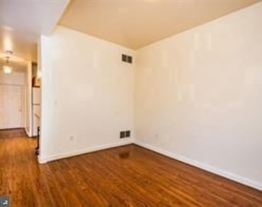 827 S Bond Street - Photo Thumbnail 13