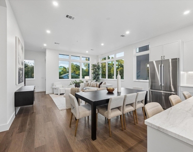 4101 Menchaca Rd - Photo Thumbnail 12