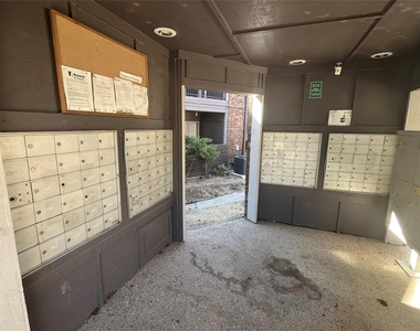 1840 Burton Dr - Photo Thumbnail 21